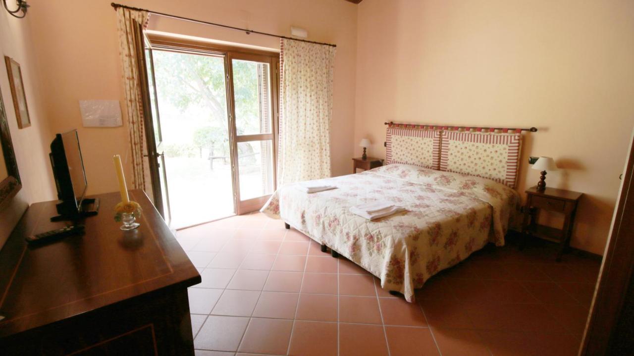 Agriturismo Il Casalino สโปเลโต ภายนอก รูปภาพ